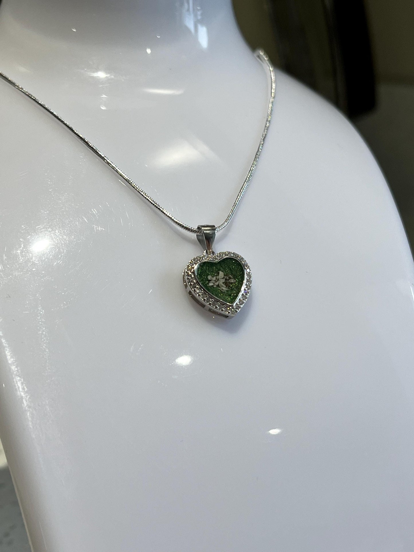 Personalised Heart Cremation Ashes Resin Necklace – Custom Memorial Pendant with Sterling Silver Chain – Breastmilk Keepsake Jewellery