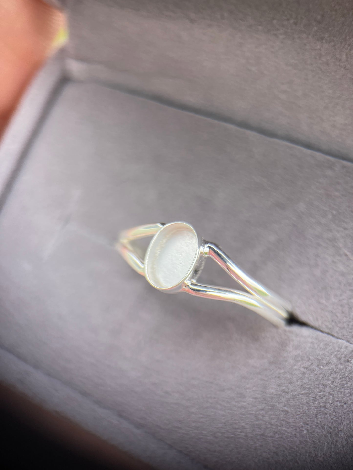 Split Shank Keepsake Ring