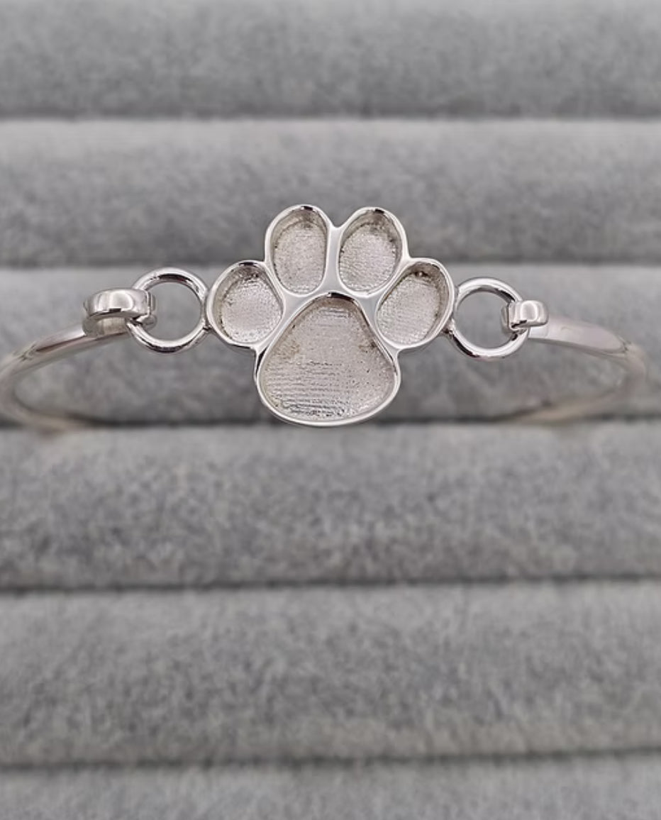 Paw Print Hook Clasp Bangle